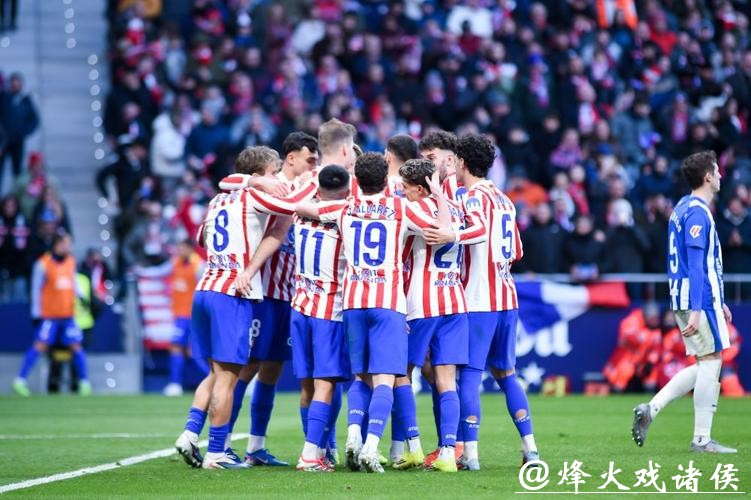 西甲综合：三球被吹 巴萨不敌皇家社会